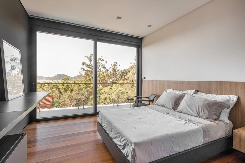 Casa com 4 suítes no Cacupé: 23ª foto da galeria de imagens do imóvel