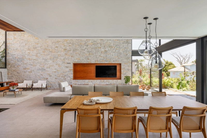 Casa com 4 suítes no Cacupé: 8ª foto da galeria de imagens do imóvel