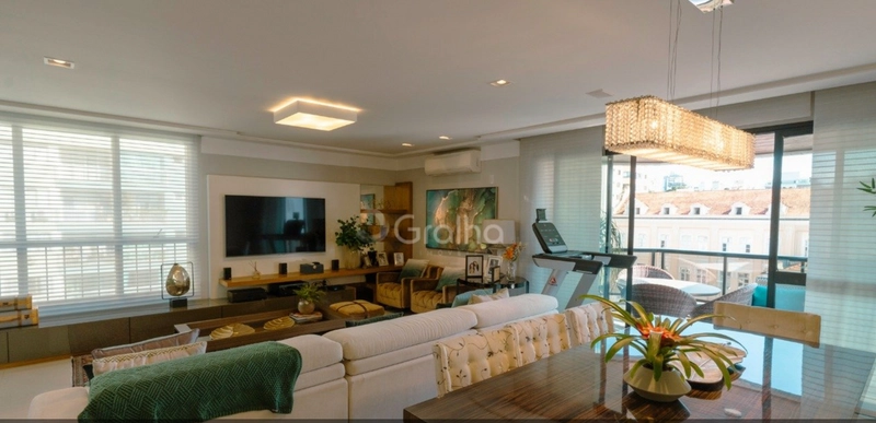 Apartamento de 215 m² com 3 quartos sendo 1 suíte no Centro: 1ª foto da galeria de imagens do imóvel