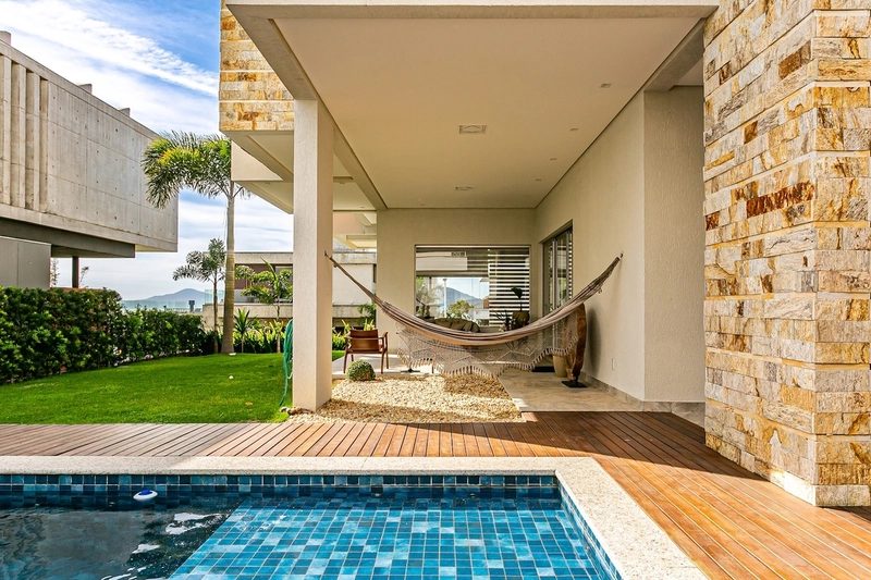Casa em Condomínio Fechado no Cacupé: 6ª foto da galeria de imagens do imóvel