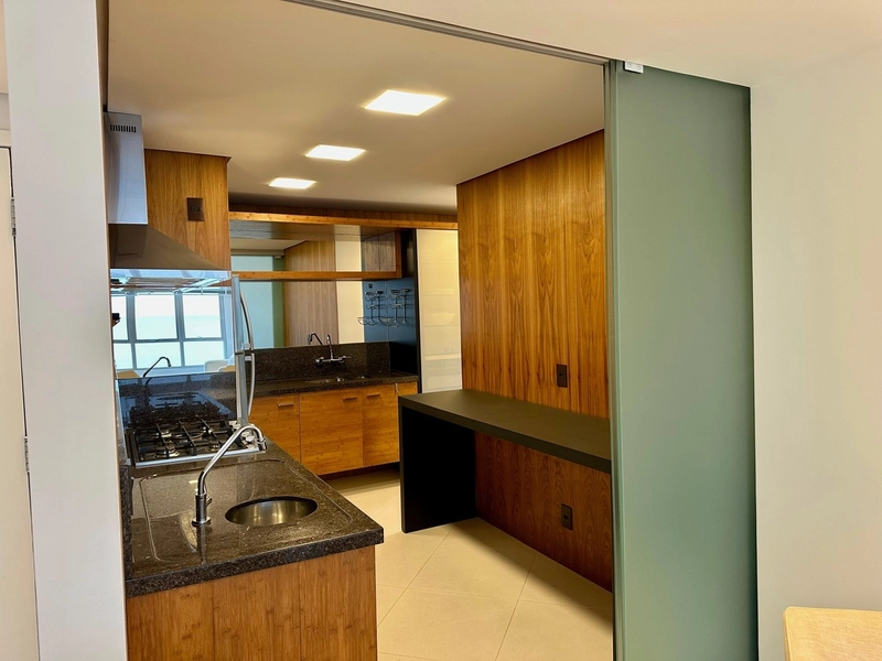 Apartamento com vista mar permanente na Beiramar Norte: 19ª foto da galeria de imagens do imóvel