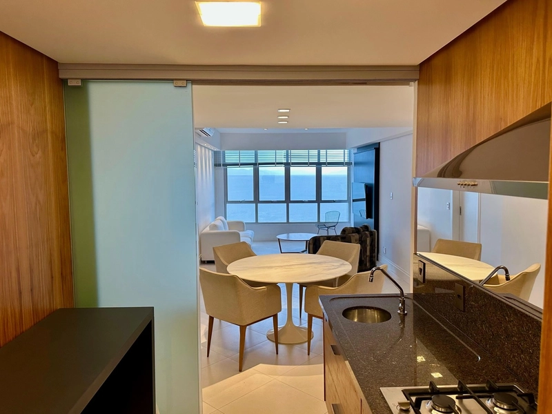 Apartamento com vista mar permanente na Beiramar Norte: 8ª foto da galeria de imagens do imóvel