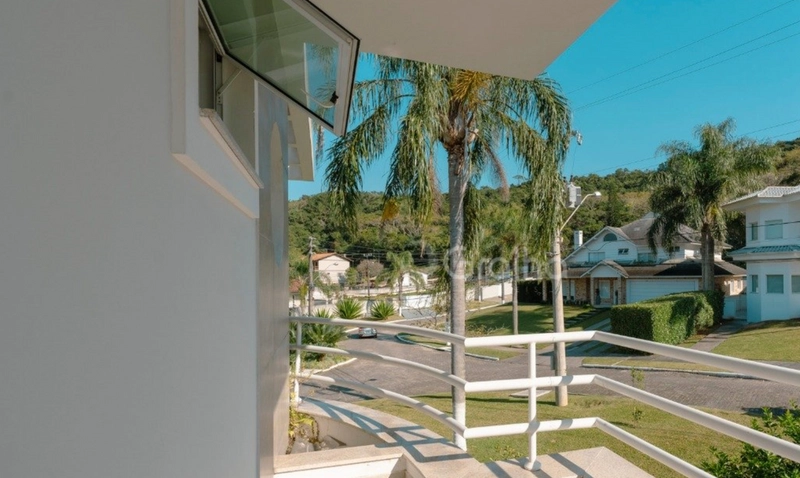 CASA EM CONDOMINIO FECHADO NO CACUPÉ: 2ª foto da galeria de imagens do imóvel