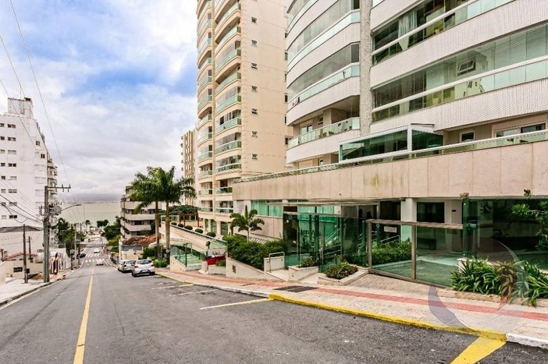 Apto com terraço na Agronômica próximo ao Shopping Beira-Mar: 14ª foto da galeria de imagens do imóvel