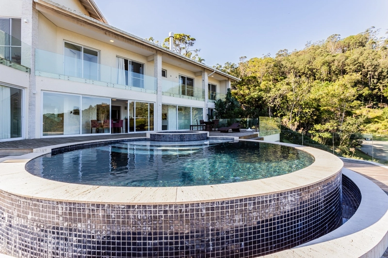 Casa em condomínio fechado no Cacupé: 2ª foto da galeria de imagens do imóvel