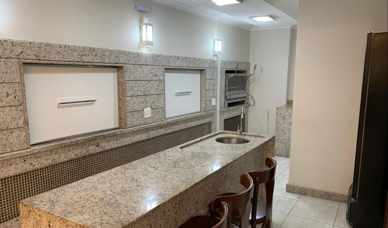 Apartamento Alto Padrão com 4 dorms no bairro Agronômica: 9ª foto da galeria de imagens do imóvel
