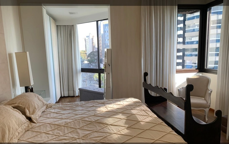 Apartamento Alto Padrão com 4 dorms no bairro Agronômica: 3ª foto da galeria de imagens do imóvel