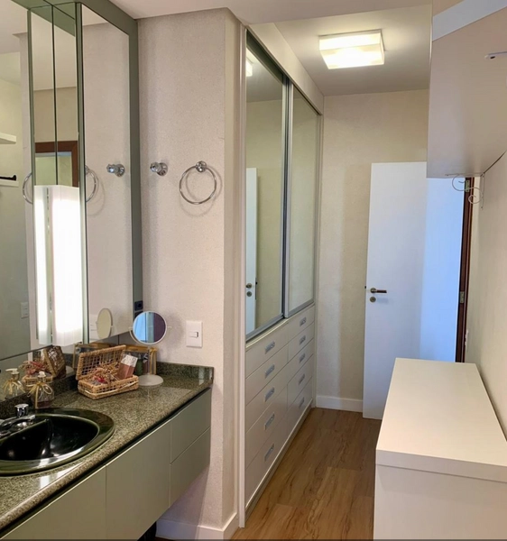 Apartamento Alto Padrão com 4 dorms no bairro Agronômica: 15ª foto da galeria de imagens do imóvel