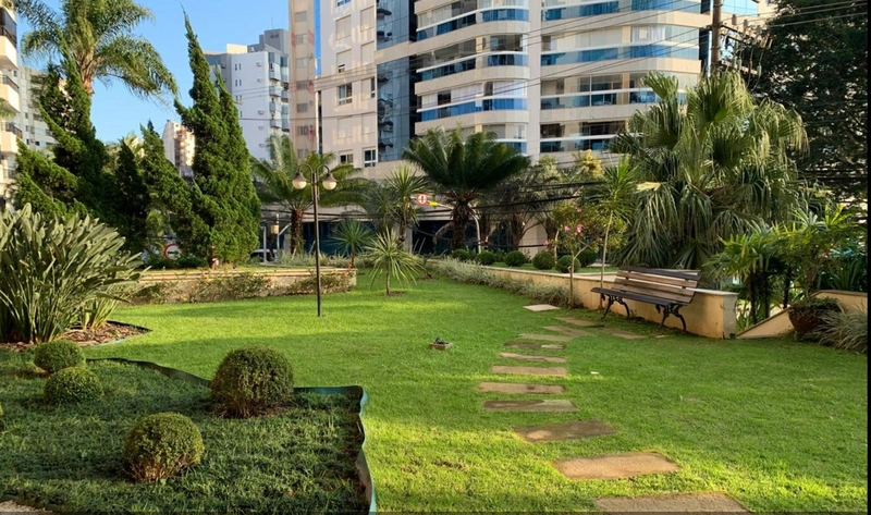 Apartamento Alto Padrão com 4 dorms no bairro Agronômica: 16ª foto da galeria de imagens do imóvel
