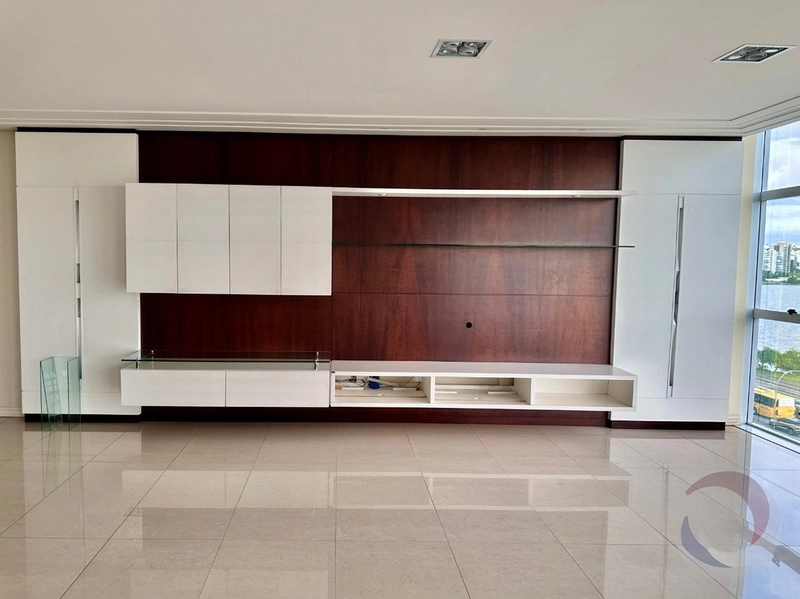 Apartamento com 4 suítes na Beiramar Norte: 3ª foto da galeria de imagens do imóvel