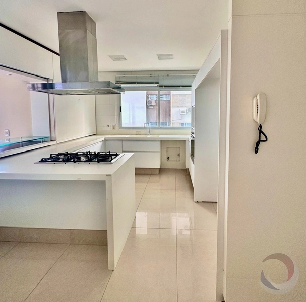Apartamento com 4 suítes na Beiramar Norte: 13ª foto da galeria de imagens do imóvel