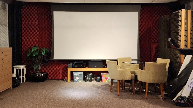 Casa com 4 dormitórios e espaco cinema no Morro da Cruz: 3ª foto da galeria de imagens do imóvel