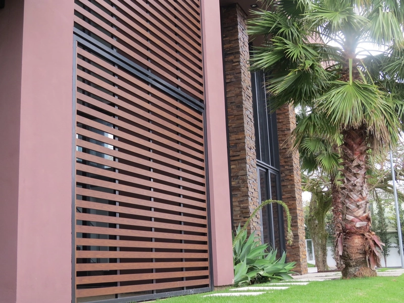 Casa 3 suítes em condomínio fechado no Cacupé: 4ª foto da galeria de imagens do imóvel