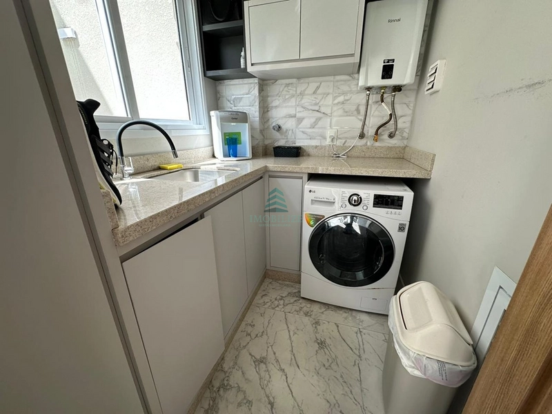 SOBRADO TRIPLEX MOBILIADO : 7ª foto da galeria de imagens do imóvel