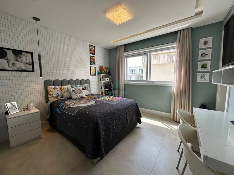SOBRADO TRIPLEX MOBILIADO : 12ª foto da galeria de imagens do imóvel