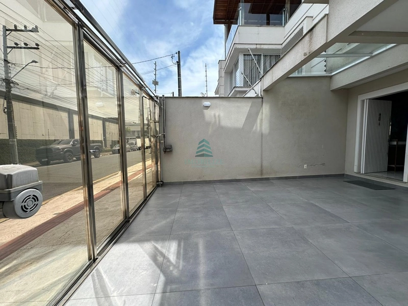 SOBRADO TRIPLEX MOBILIADO : 18ª foto da galeria de imagens do imóvel