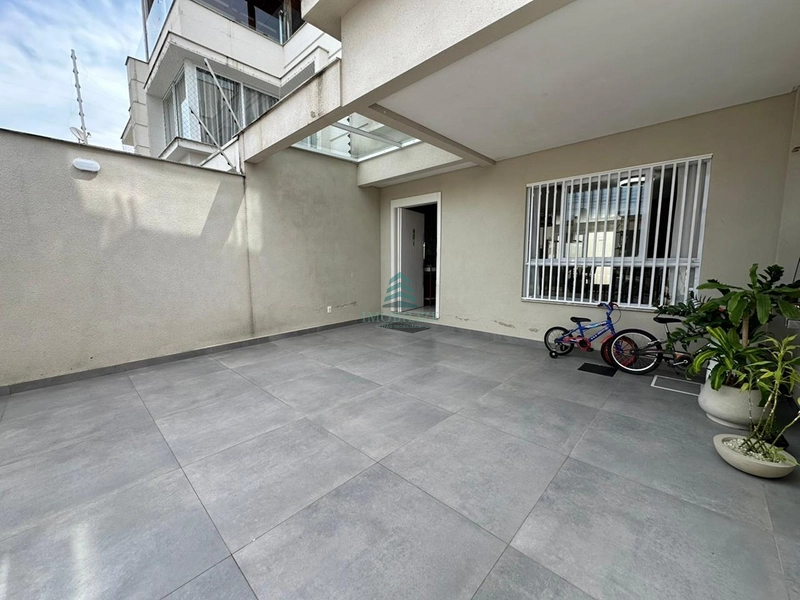 SOBRADO TRIPLEX MOBILIADO : 19ª foto da galeria de imagens do imóvel