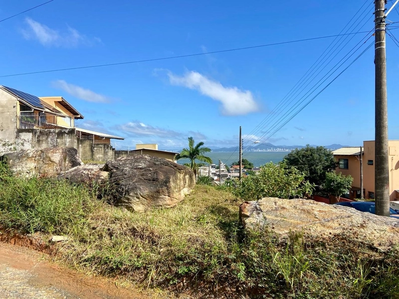 TERRENO COM VISTA PARA O MAR NA PRAIA DE SÃO MIGUEL - PENHA/SC: 3ª foto da galeria de imagens do imóvel