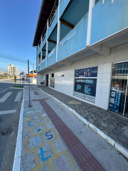 PONTO COMERCIAL EM NAVEGANTES: 3ª foto da galeria de imagens do imóvel