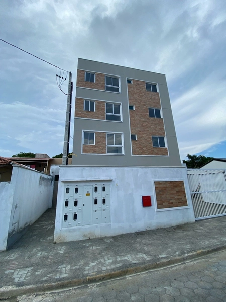 ***APARTAMENTOS NA MEIA PRAIA***: 2ª foto da galeria de imagens do imóvel