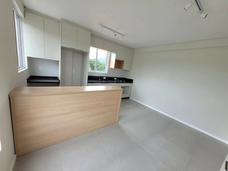 ***APARTAMENTOS NA MEIA PRAIA***: 6ª foto da galeria de imagens do imóvel