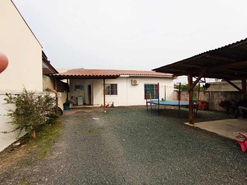 ACONCHEGANTE CASA NA PENHA A POUCOS METROS DO MAR: 3ª foto da galeria de imagens do imóvel