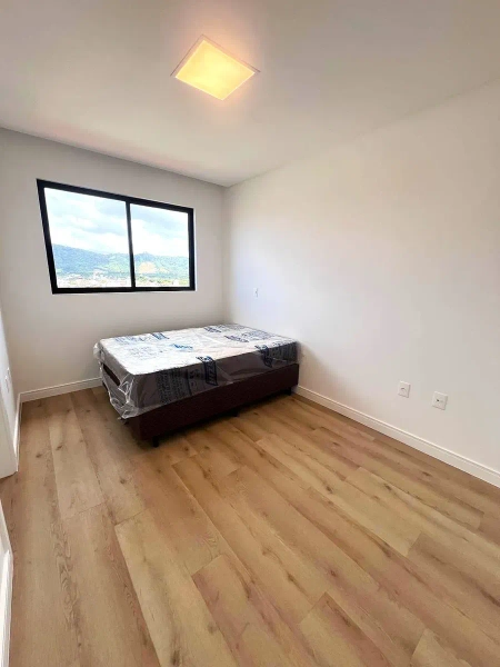 APARTAMENTO COM DUAS SUÍTES, SEMI MOBILIADO - GRAVATÁ / NAVEGANTES: 5ª foto da galeria de imagens do imóvel