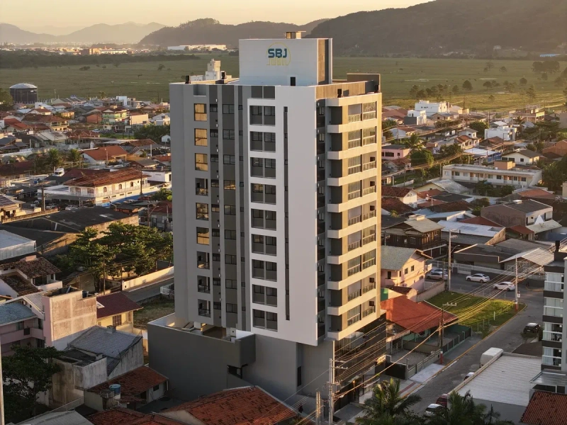 APARTAMENTO COM DUAS SUÍTES, SEMI MOBILIADO - GRAVATÁ / NAVEGANTES: 1ª foto da galeria de imagens do imóvel