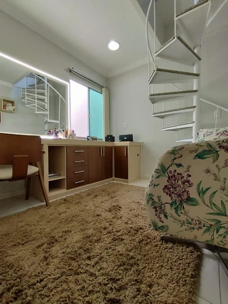 CASA COM 04 DORMITÓRIOS NO BAIRRO CORDEIROS - ITAJAI: 9ª foto da galeria de imagens do imóvel