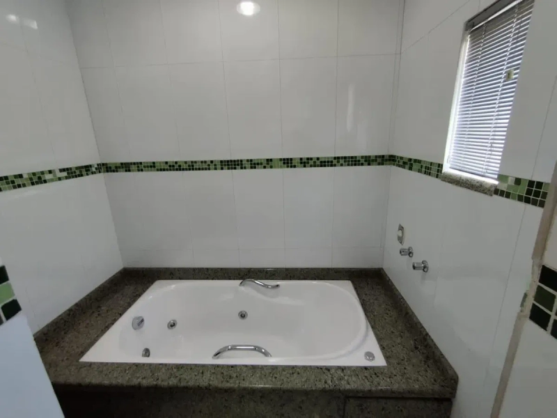CASA COM 04 DORMITÓRIOS NO BAIRRO CORDEIROS - ITAJAI: 20ª foto da galeria de imagens do imóvel