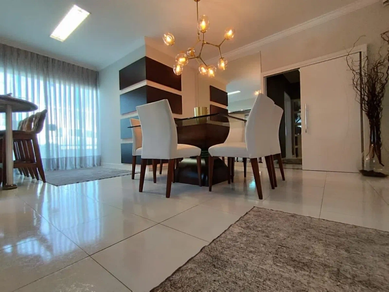 CASA COM 04 DORMITÓRIOS NO BAIRRO CORDEIROS - ITAJAI: 7ª foto da galeria de imagens do imóvel
