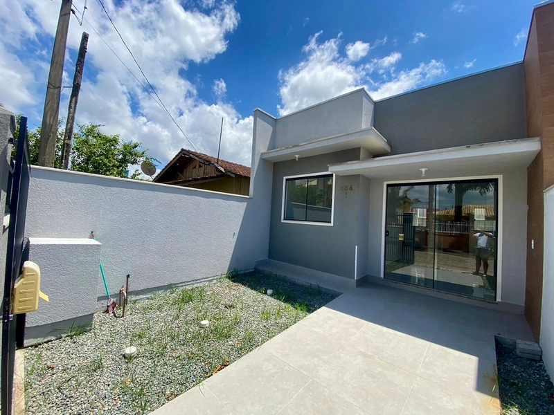 CASA GEMINADA PRONTO PRA MORAR - MEIA PRAIA: 4ª foto da galeria de imagens do imóvel