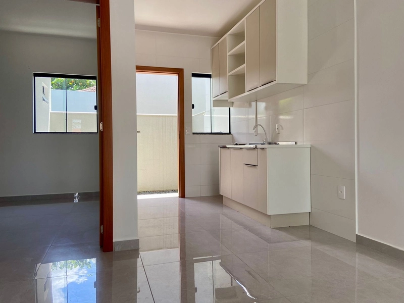 CASA GEMINADA PRONTO PRA MORAR - MEIA PRAIA: 11ª foto da galeria de imagens do imóvel