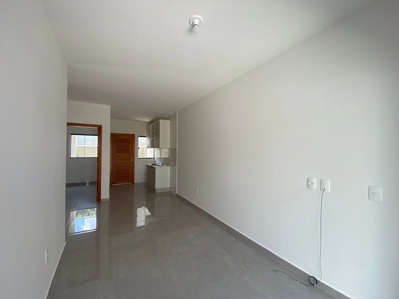 CASA GEMINADA PRONTO PRA MORAR - MEIA PRAIA: 7ª foto da galeria de imagens do imóvel
