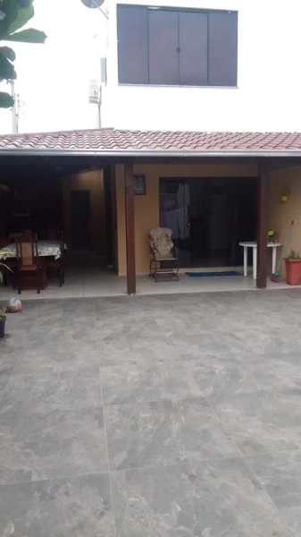 CASA COM 6 DORMITÓRIOS A 200 METROS DA PRAIA: 16ª foto da galeria de imagens do imóvel