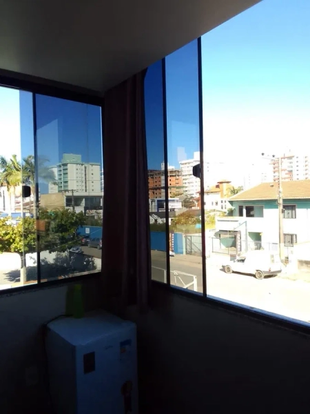 CASA COM 6 DORMITÓRIOS A 200 METROS DA PRAIA: 28ª foto da galeria de imagens do imóvel