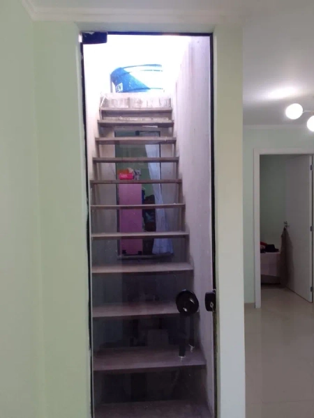 CASA COM 6 DORMITÓRIOS A 200 METROS DA PRAIA: 14ª foto da galeria de imagens do imóvel