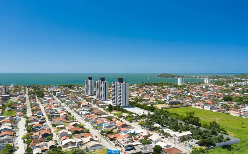 APARTAMENTO PRÓXIMO A PRAIA E AO BETO CARRERO / PENHA: 2ª foto da galeria de imagens do imóvel