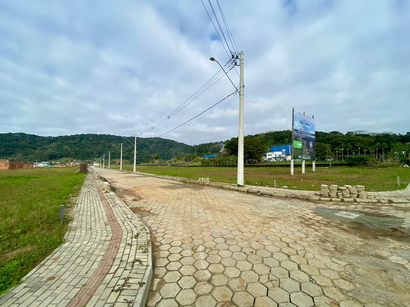 LOTES PRONTOS PARA CONSTRUIR NA PENHA: 4ª foto da galeria de imagens do imóvel
