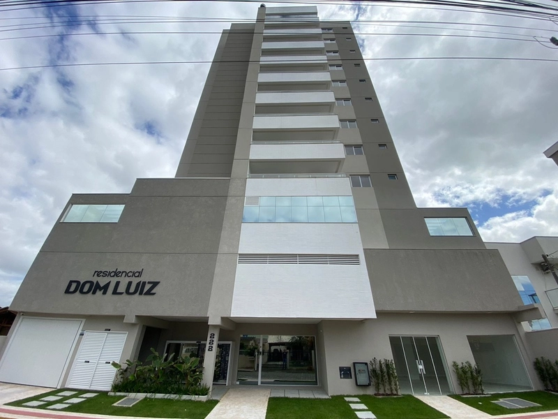 APARTAMENTO NO CENTRO DE NAVEGANTES: 2ª foto da galeria de imagens do imóvel