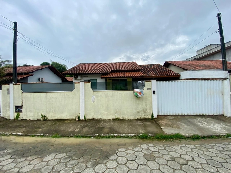 Casa Averbada com Piscina / Meia Praia - Navegantes/SC: 5ª foto da galeria de imagens do imóvel