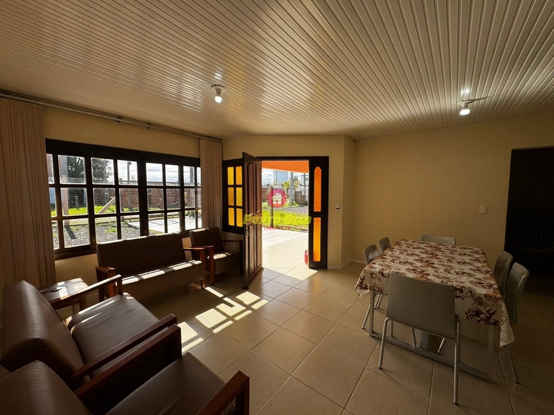 CASA BEM LOCALIZADA EM ATLÂTIDA SUL: 4ª foto da galeria de imagens do imóvel