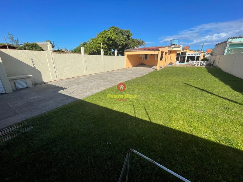 CASA DIFERENCIADA COM DOIS TERRENOS E PISCINA EM ATLÂNTIDA SUL!: 7ª foto da galeria de imagens do imóvel