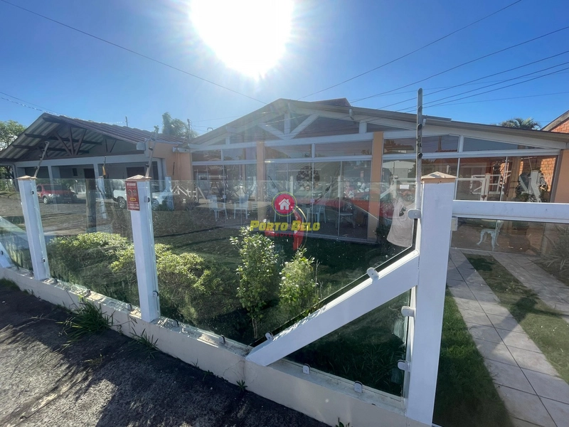 CASA DIFERENCIADA COM DOIS TERRENOS E PISCINA EM ATLÂNTIDA SUL!: 5ª foto da galeria de imagens do imóvel
