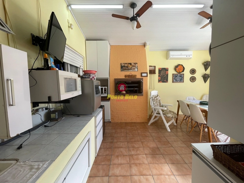 CASA DIFERENCIADA COM DOIS TERRENOS E PISCINA EM ATLÂNTIDA SUL!: 11ª foto da galeria de imagens do imóvel
