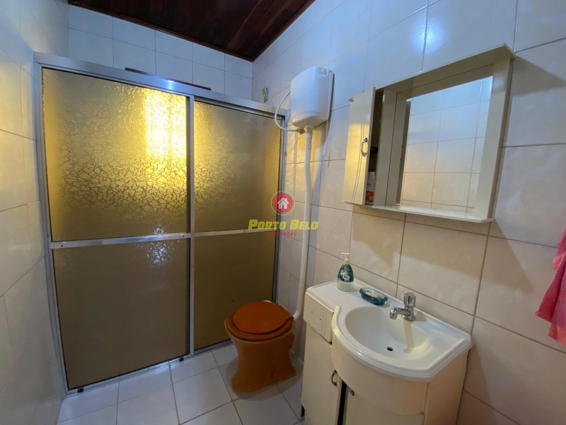 CASA À VENDA EM ATLÂNTIDA SUL: 1ª foto da galeria de imagens do imóvel