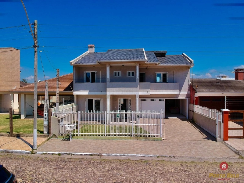 CASA 1 QUADRA DO MAR!: 2ª foto da galeria de imagens do imóvel