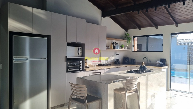 CASA À VENDA PERTO DO MAR: 12ª foto da galeria de imagens do imóvel