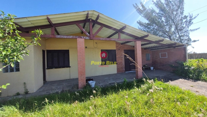 CASA À VENDA,  ATLÂNTIDA SUL: 2ª foto da galeria de imagens do imóvel