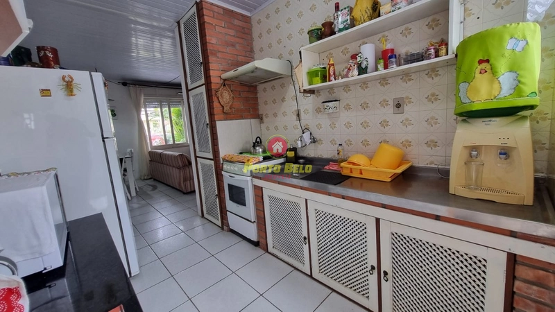 CASA COM PISCINA APENAS 400M DO MAR!!!: 8ª foto da galeria de imagens do imóvel